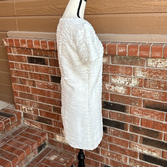 NWT Ark & Co White Raw Hem Ruffle Shift Dress Women's Size Small - Picture 5 of 8